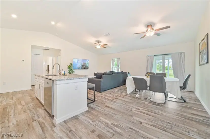 Picture of 1224 NE 9Th Pl, Cape Coral FL 33909