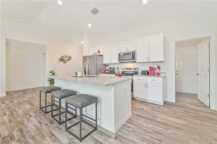 Picture of 1224 NE 9Th Pl, Cape Coral FL 33909