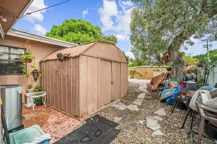Picture of 339 Dartmouth Drive, Lake Worth Beach FL 33460