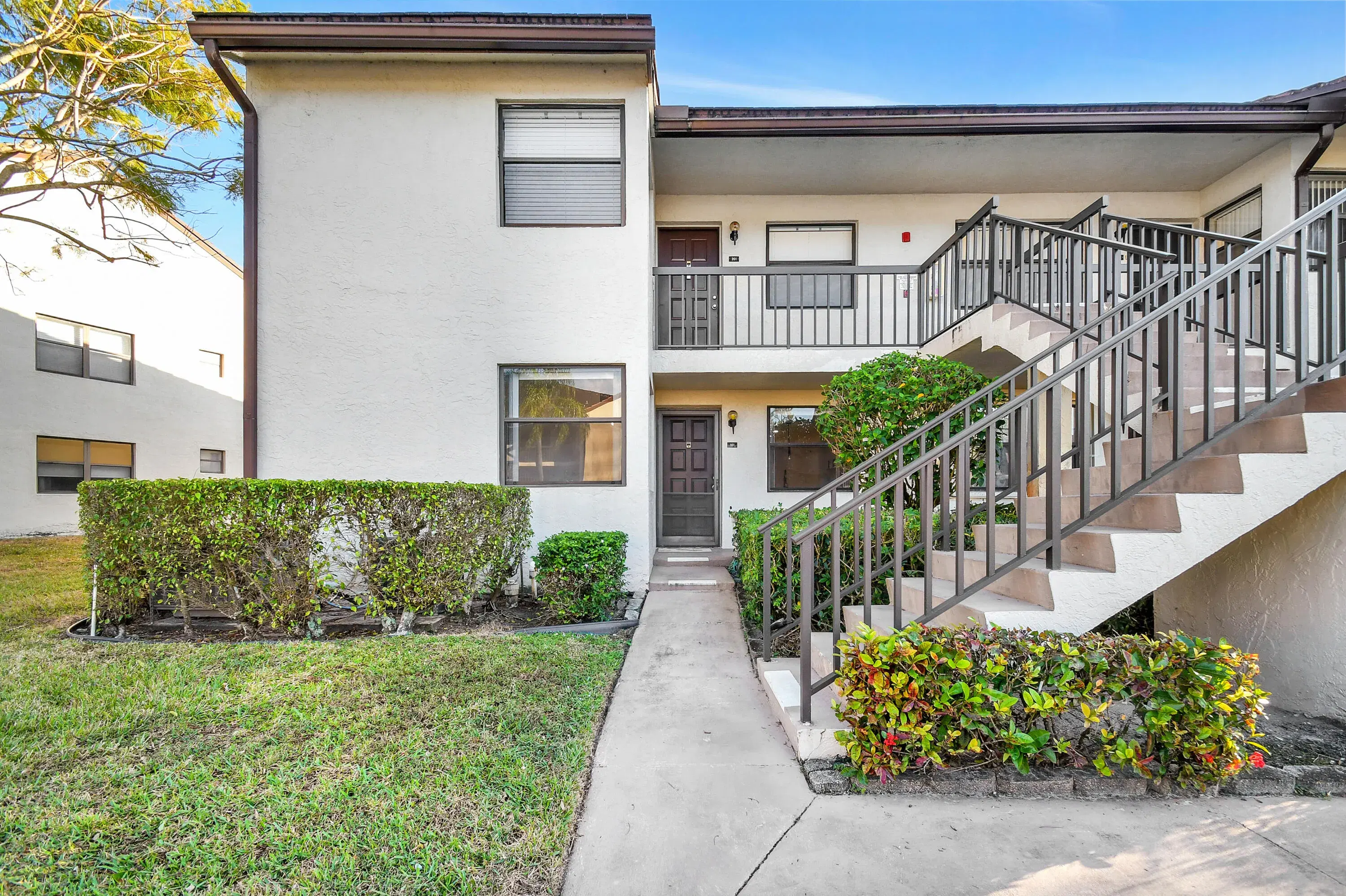 Picture of 7674 Tahiti Lane 101, Lake Worth, FL 33467
