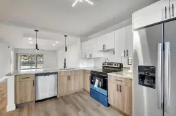 Picture of 7674 Tahiti Lane 101, Lake Worth, FL 33467