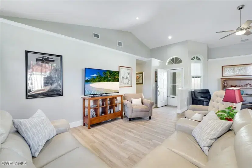 Picture of 1170 Silverstrand Dr, Naples FL 34110