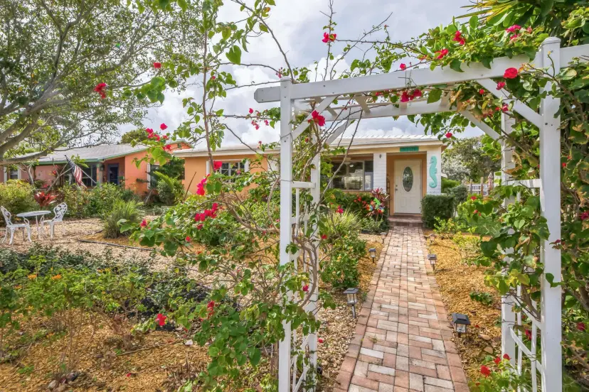 Picture of 1121 N Ocean Breeze, Lake Worth Beach FL 33460