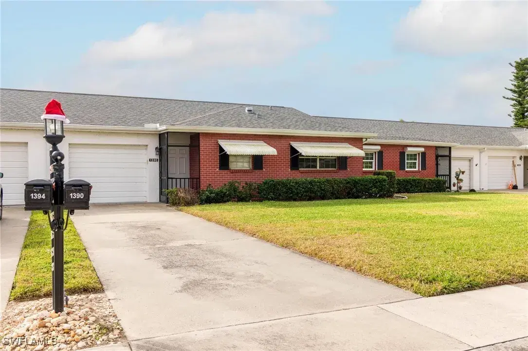 Picture of 1390 Myerlee Country Club Blvd, Fort Myers, FL 33919