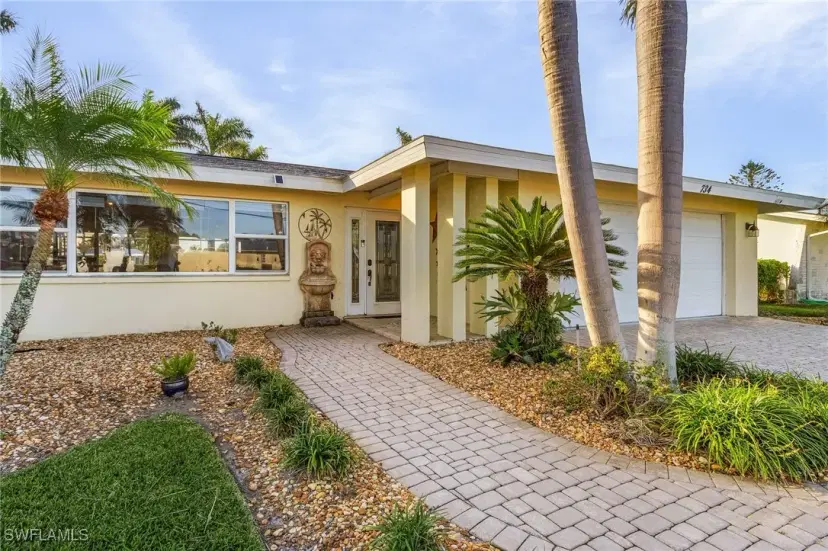 Picture of 734 SE 43Rd St, Cape Coral FL 33904
