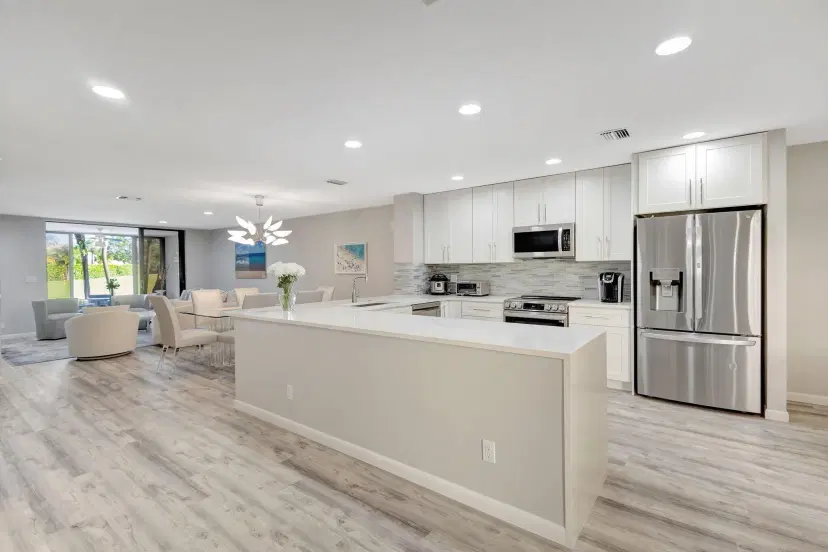 Picture of 5335 10Th Fairway Drive 3, Delray Beach FL 33484