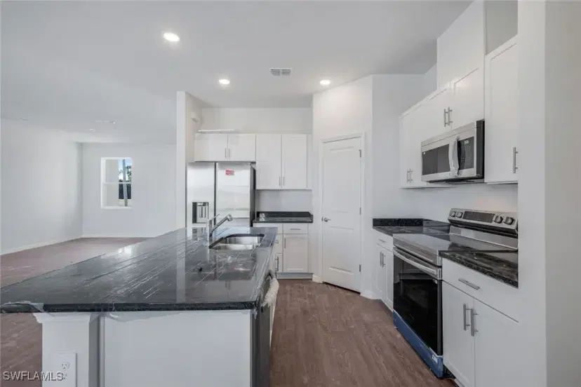 Picture of 3901 NE 19Th Ave, Cape Coral FL 33909