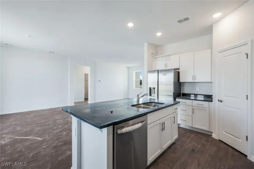 Picture of 3901 NE 19Th Ave, Cape Coral FL 33909