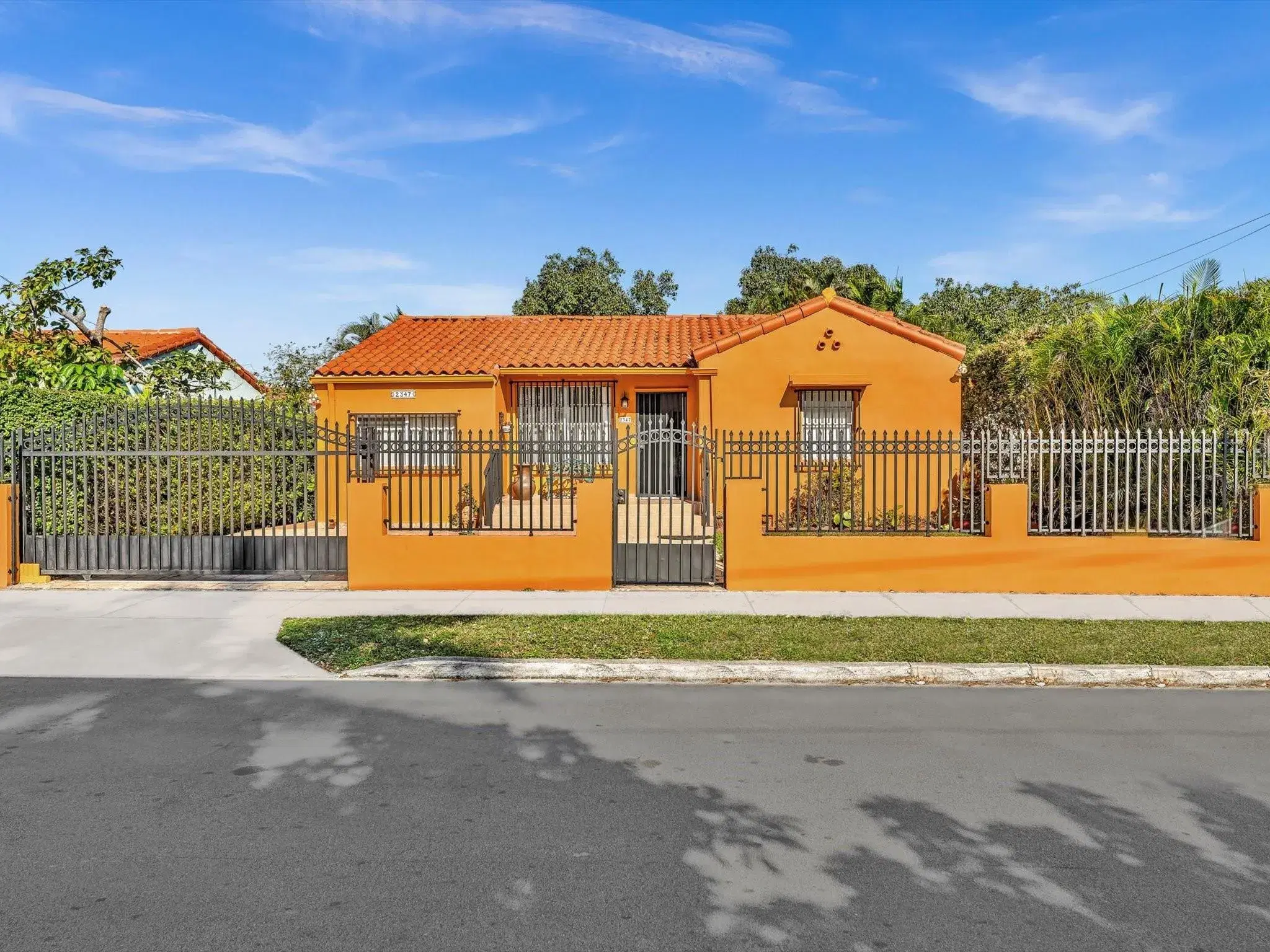 Picture of 2347 SW 18Th St, Miami, FL 33145
