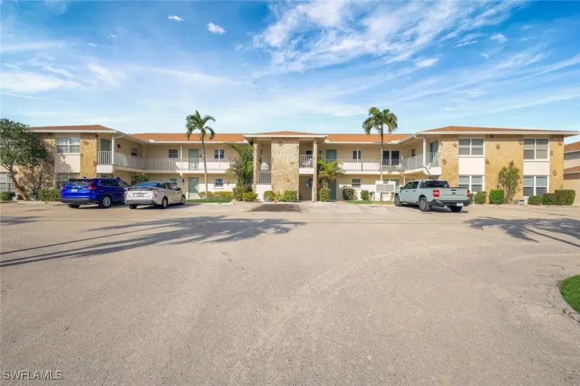 Picture of 1639 Beach Pkwy 103, Cape Coral FL 33904