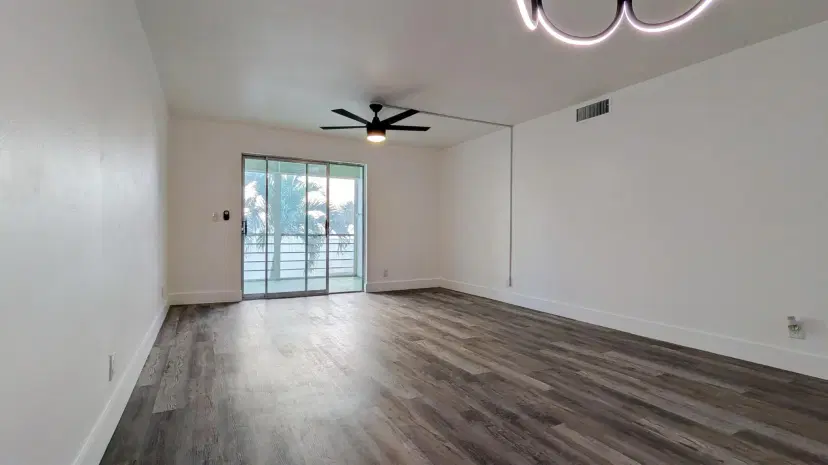 Picture of 2601 NE 3Rd Court 210, Boynton Beach FL 33435