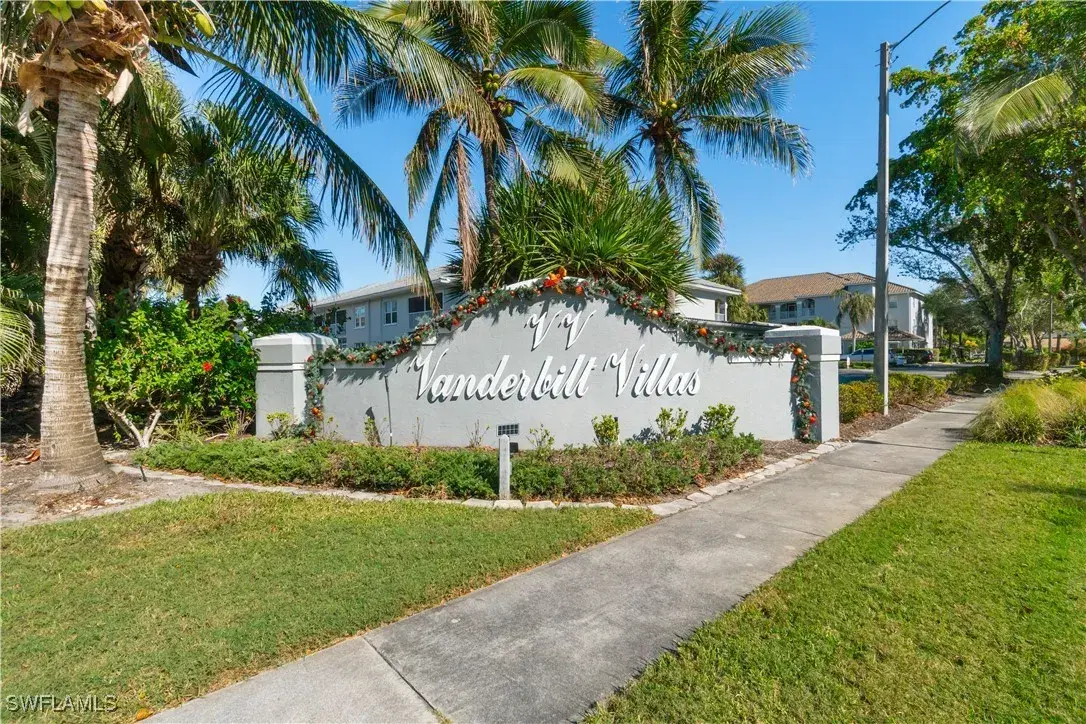 Picture of 509 Roma Ct W 202, Naples, FL 34110