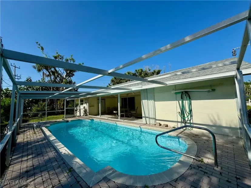 Picture of 9225 Belding Dr, Sanibel FL 33957