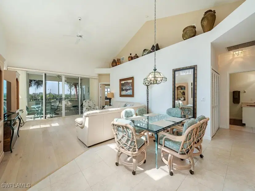 Picture of 25160 Goldcrest Dr 821, Bonita Springs FL 34134