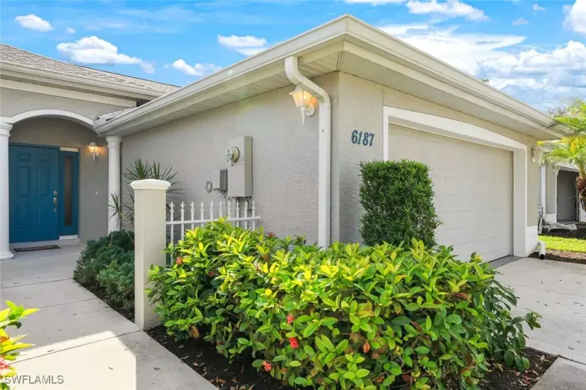 Picture of 6187 Mandalay Cir 32, Naples FL 34112
