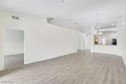 Picture of 6187 Mandalay Cir 32, Naples, FL 34112