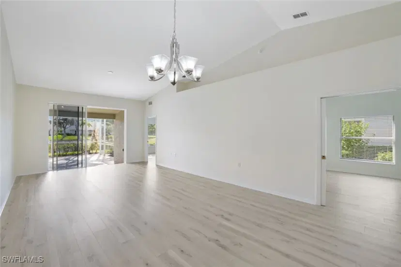 Picture of 6187 Mandalay Cir 32, Naples FL 34112
