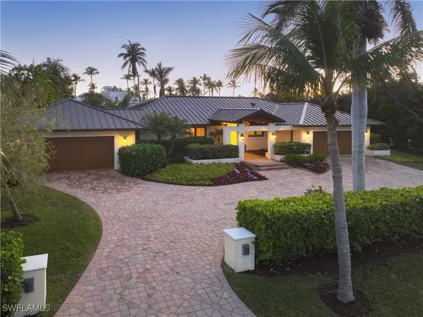 Picture of 230 Champney Bay Ct, Naples FL 34102
