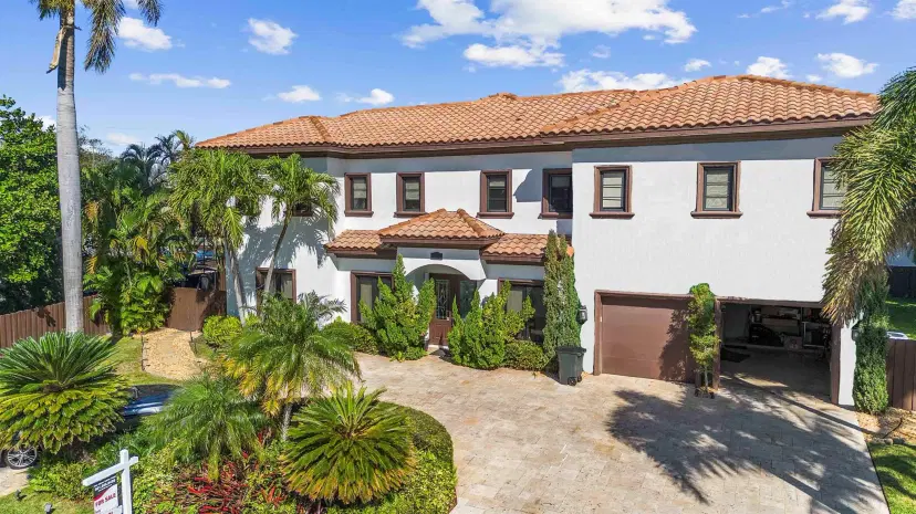 Picture of 2211 NE 43 Street, Lighthouse Point FL 33064