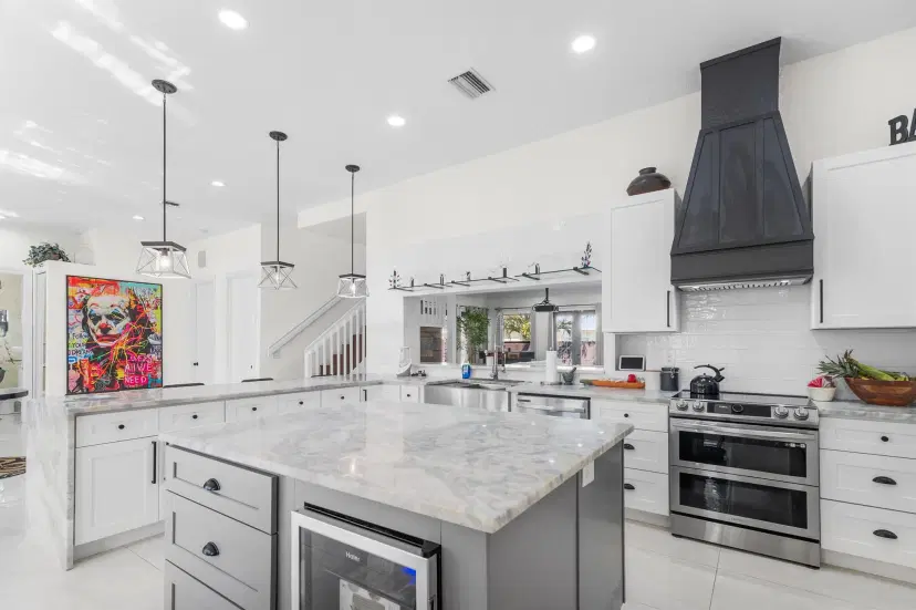 Picture of 2211 NE 43 Street, Lighthouse Point FL 33064