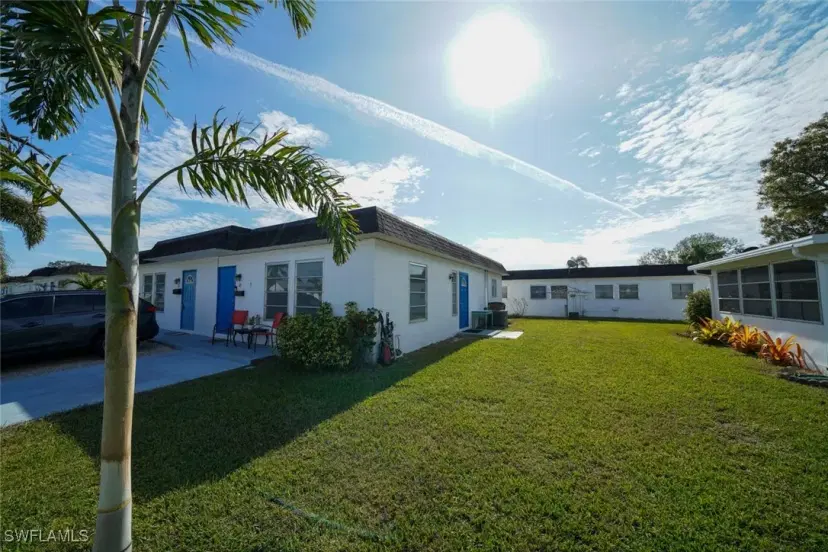 Picture of 43 Tangerine Ct, Lehigh Acres FL 33936