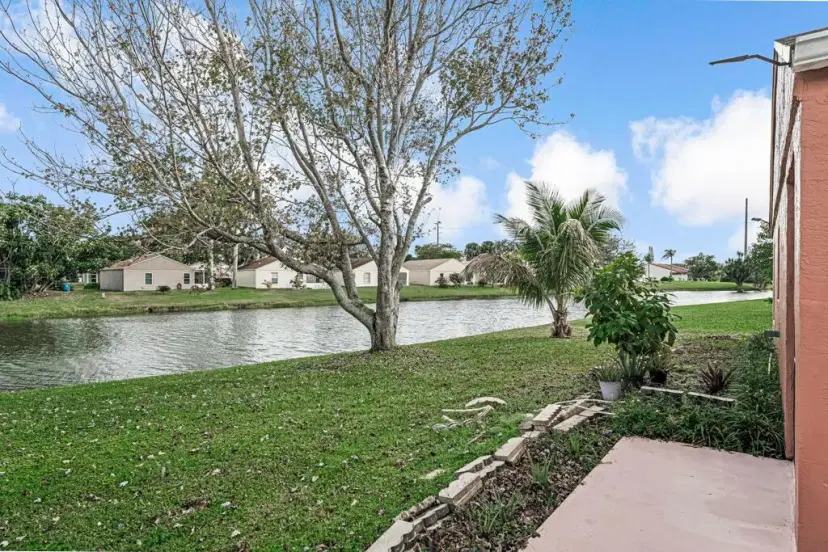 Picture of 13 Bentwater Circle, Boynton Beach FL 33426