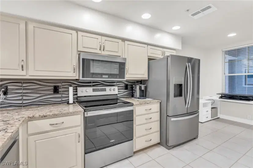 Picture of 16450 Millstone Cir 104, Fort Myers FL 33908