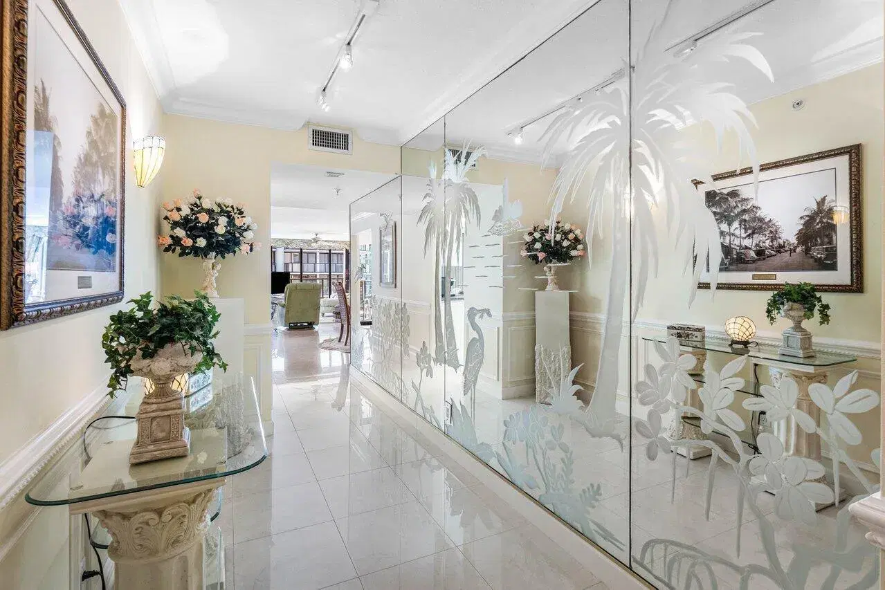 Picture of 3440 S Ocean Boulevard 508N, Palm Beach, FL 33480
