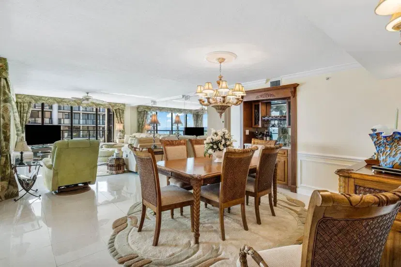 Picture of 3440 S Ocean Boulevard 508N, Palm Beach FL 33480