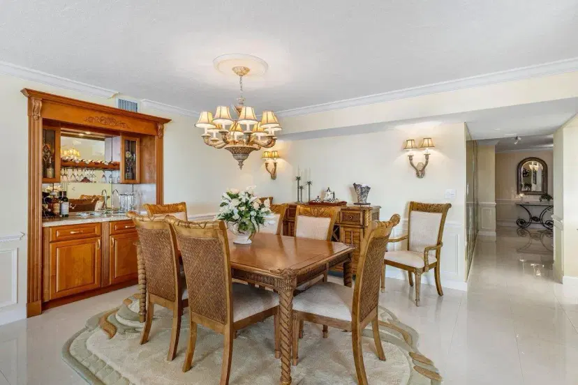Picture of 3440 S Ocean Boulevard 508N, Palm Beach FL 33480