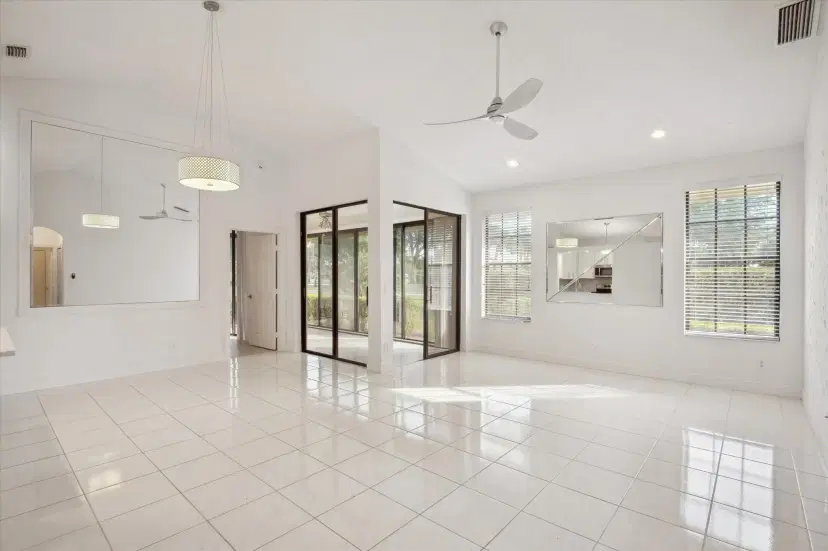 Picture of 8292 Waterline Drive 106, Boynton Beach FL 33472