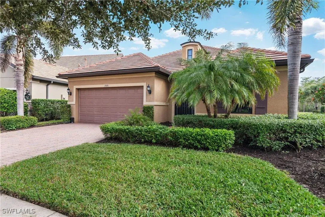 Picture of 7370 Mockingbird Ct, Naples, FL 34114