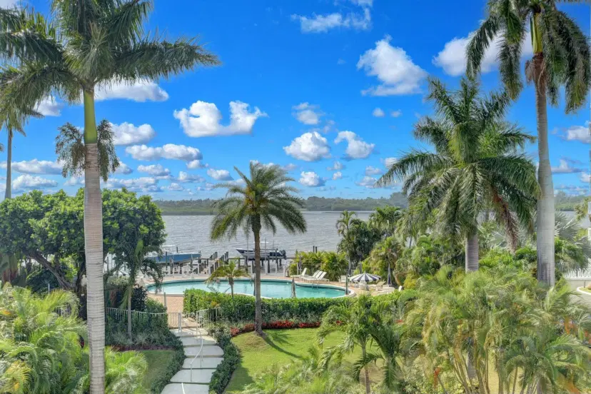 Picture of 2505 S Ocean Boulevard 402, Palm Beach FL 33480