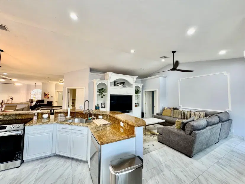Picture of 12337 NW 10Th Dr D-5, Coral Springs FL 33071