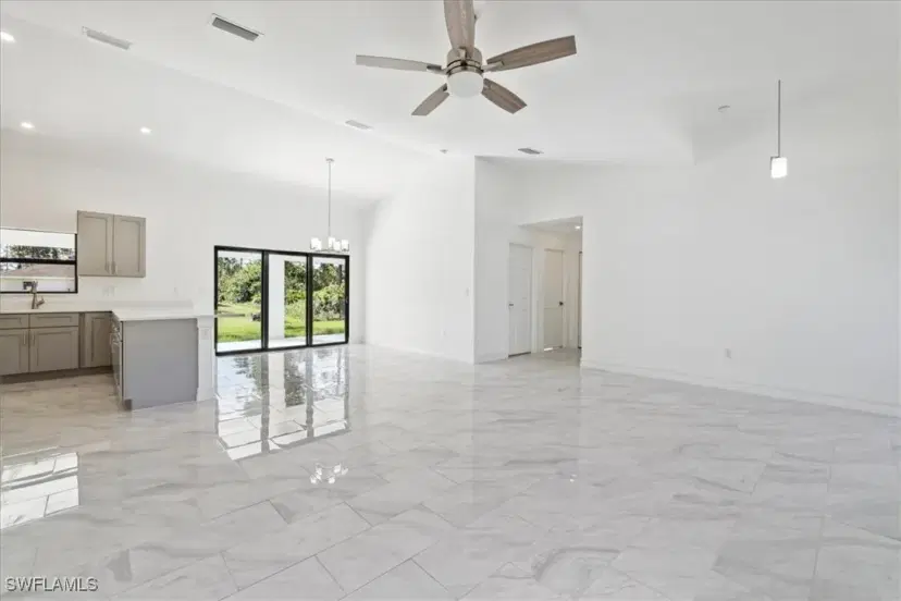 Picture of 6151 Hershey Ave, Fort Myers FL 33905