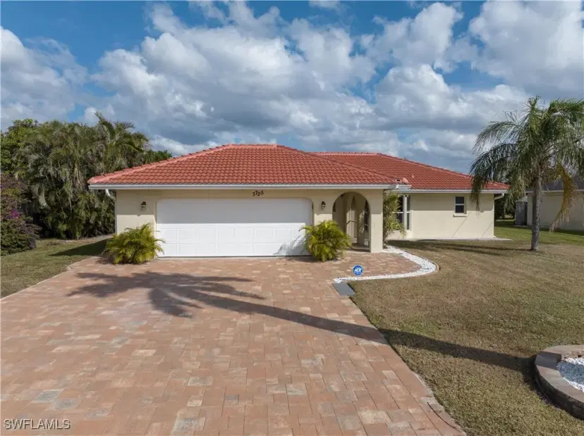 Picture of 3725 SE 8Th Pl, Cape Coral FL 33904