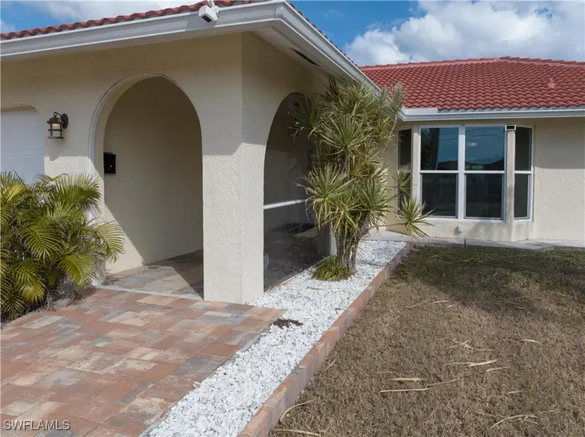 Picture of 3725 SE 8Th Pl, Cape Coral FL 33904