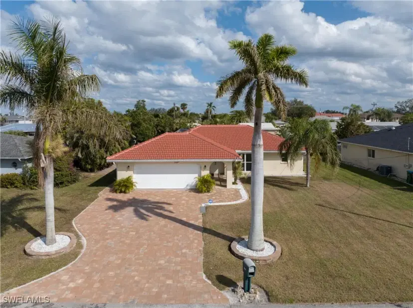 Picture of 3725 SE 8Th Pl, Cape Coral FL 33904