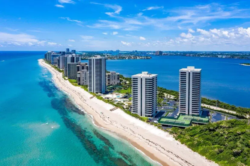 Picture of 5540 N Ocean Drive 1C, Riviera Beach FL 33404