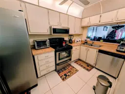 Picture of 6075 N Sabal Palm Blvd 204, Tamarac, FL 33319