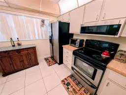 Picture of 6075 N Sabal Palm Blvd 204, Tamarac, FL 33319