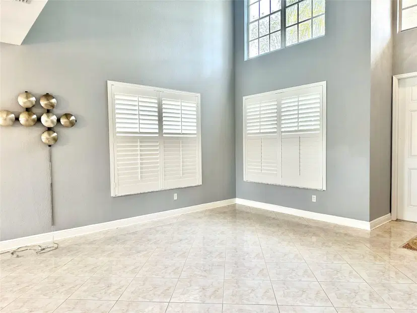 Picture of 1886 SW Grey Falcon Cir, Vero Beach FL 32966