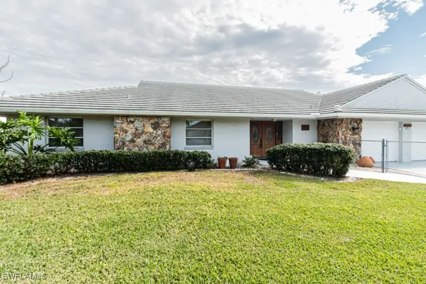 Picture of 1818 Cherie Ln, North Fort Myers FL 33917