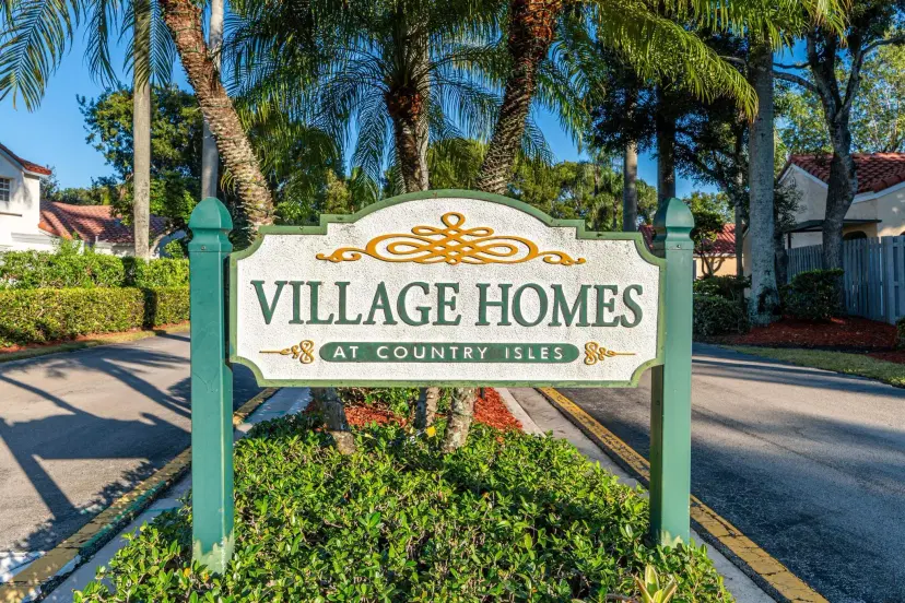Picture of 1372 Cottonwood Circle 1372, Weston FL 33326