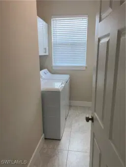 Picture of 2300 Jackson Ave, Naples, FL 34112