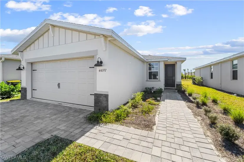 Picture of 44197 Frontier Dr, Punta Gorda FL 33982
