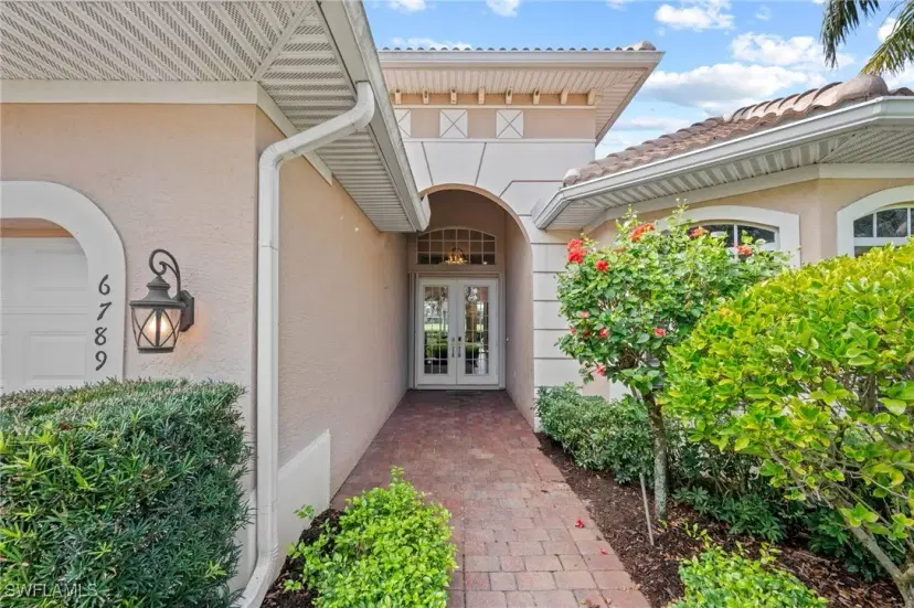 Picture of 6789 Bent Grass Dr, Naples FL 34113
