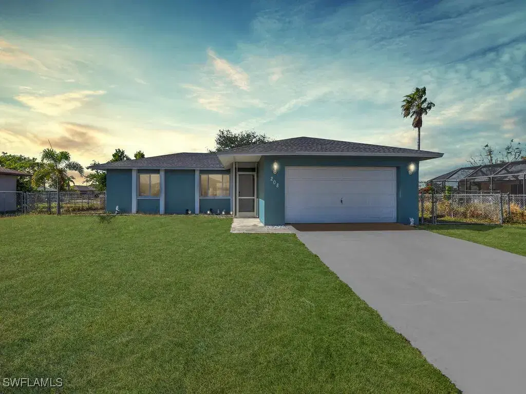 Picture of 208 SE 4Th Pl, Cape Coral, FL 33990
