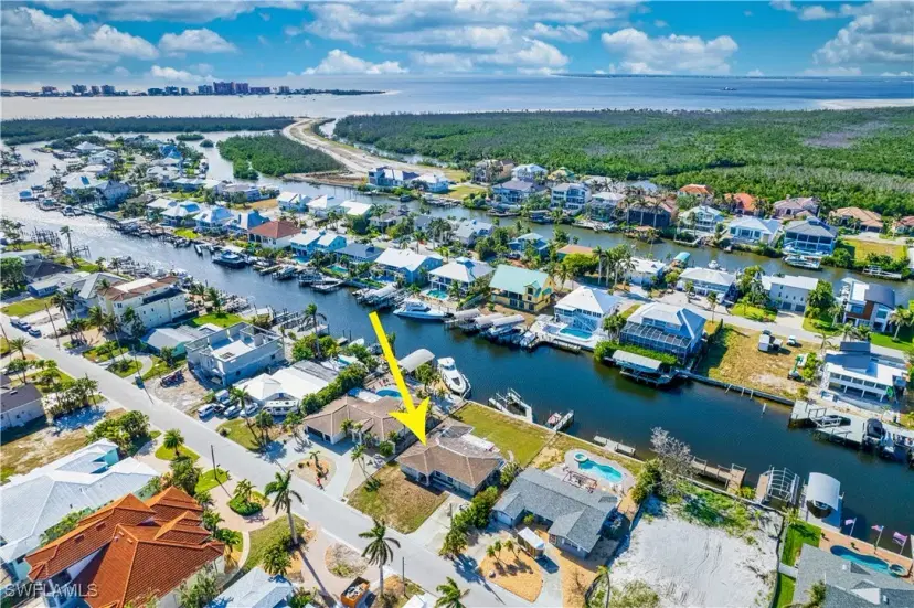 Picture of 18196 Cutlass Dr, Fort Myers Beach FL 33931