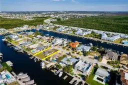 Picture of 18196 Cutlass Dr, Fort Myers Beach, FL 33931